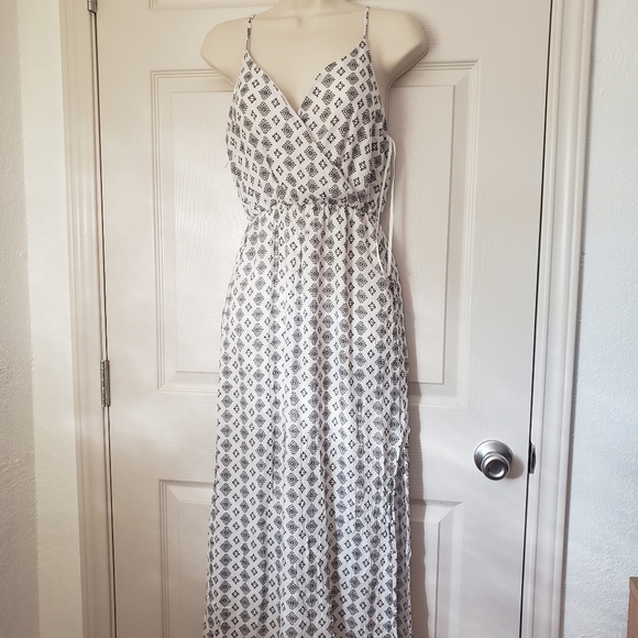 One Clothing Los Angeles Dresses & Skirts - Southwestern/Aztec/Native American Print Sundress